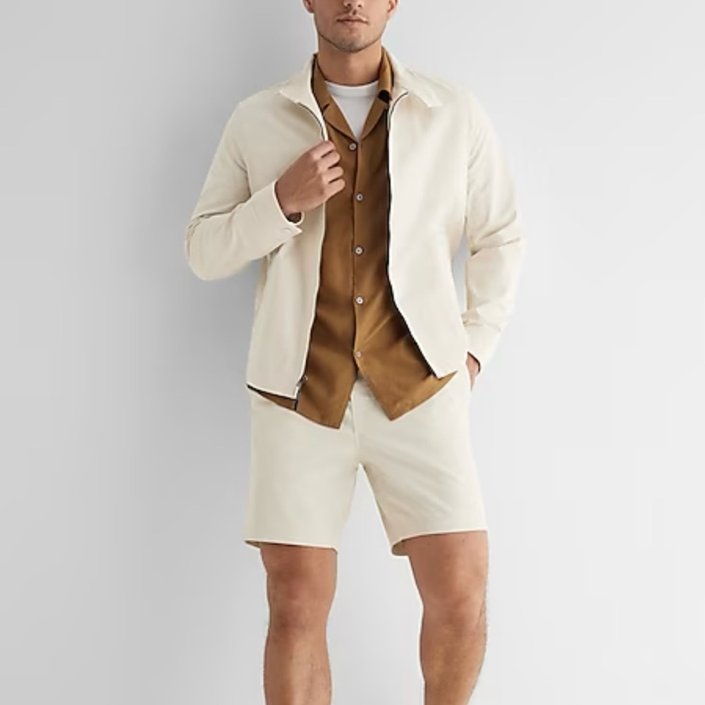 Express Solid 7" Hyper Stretch Elastic Waist Shor… - image 4